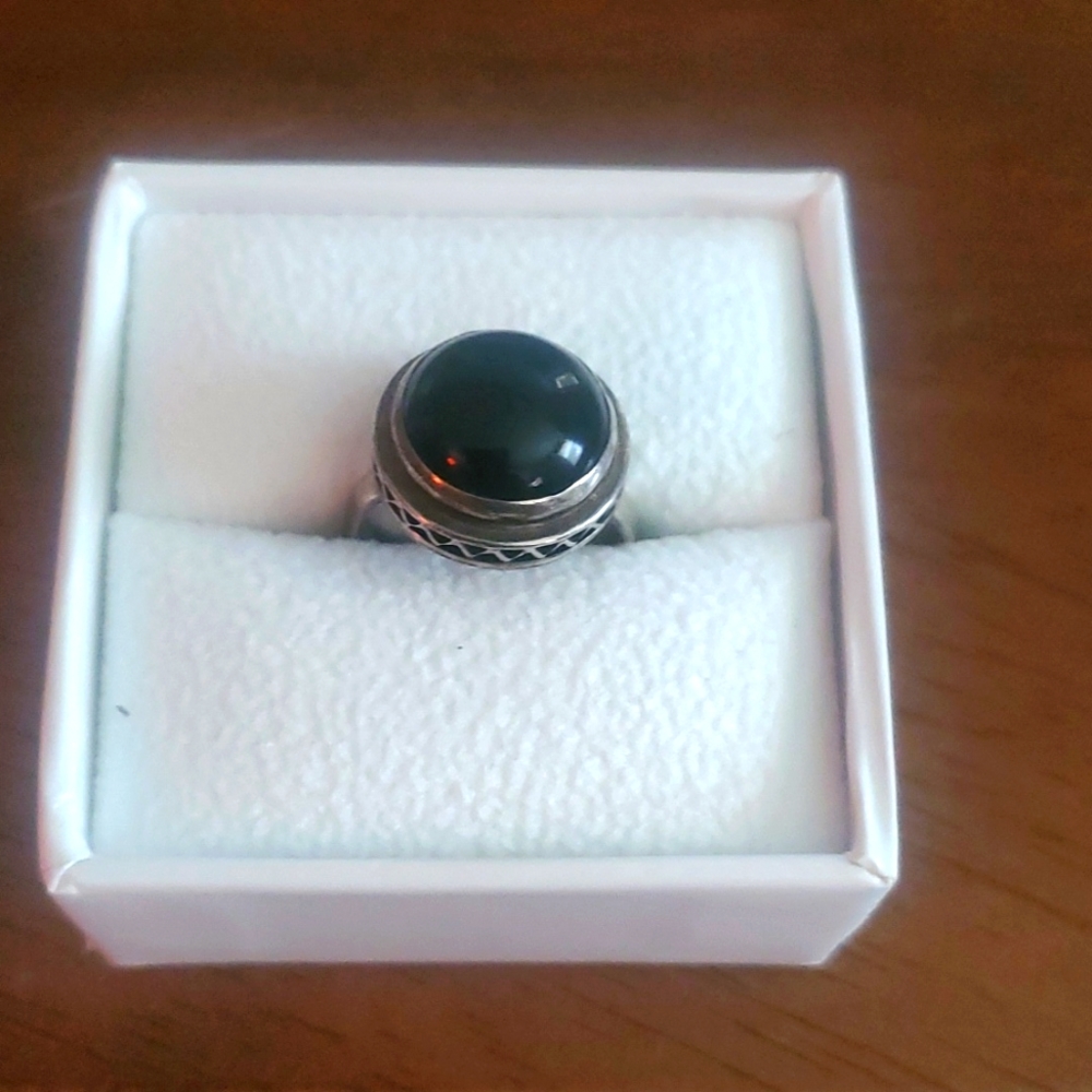 Onyx & sterling ring size 6